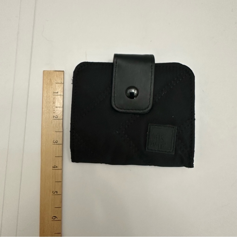 IHKWIP Black RFID-Blocking Bifold Wallet - Picture 6 of 10